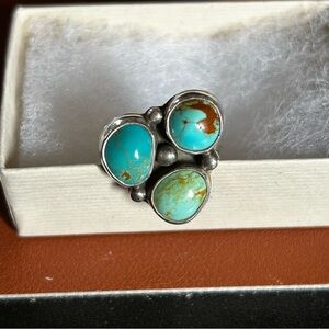 Handcrafted Sterling Silver Turquoise Cluster Ring
Sz 8.5.